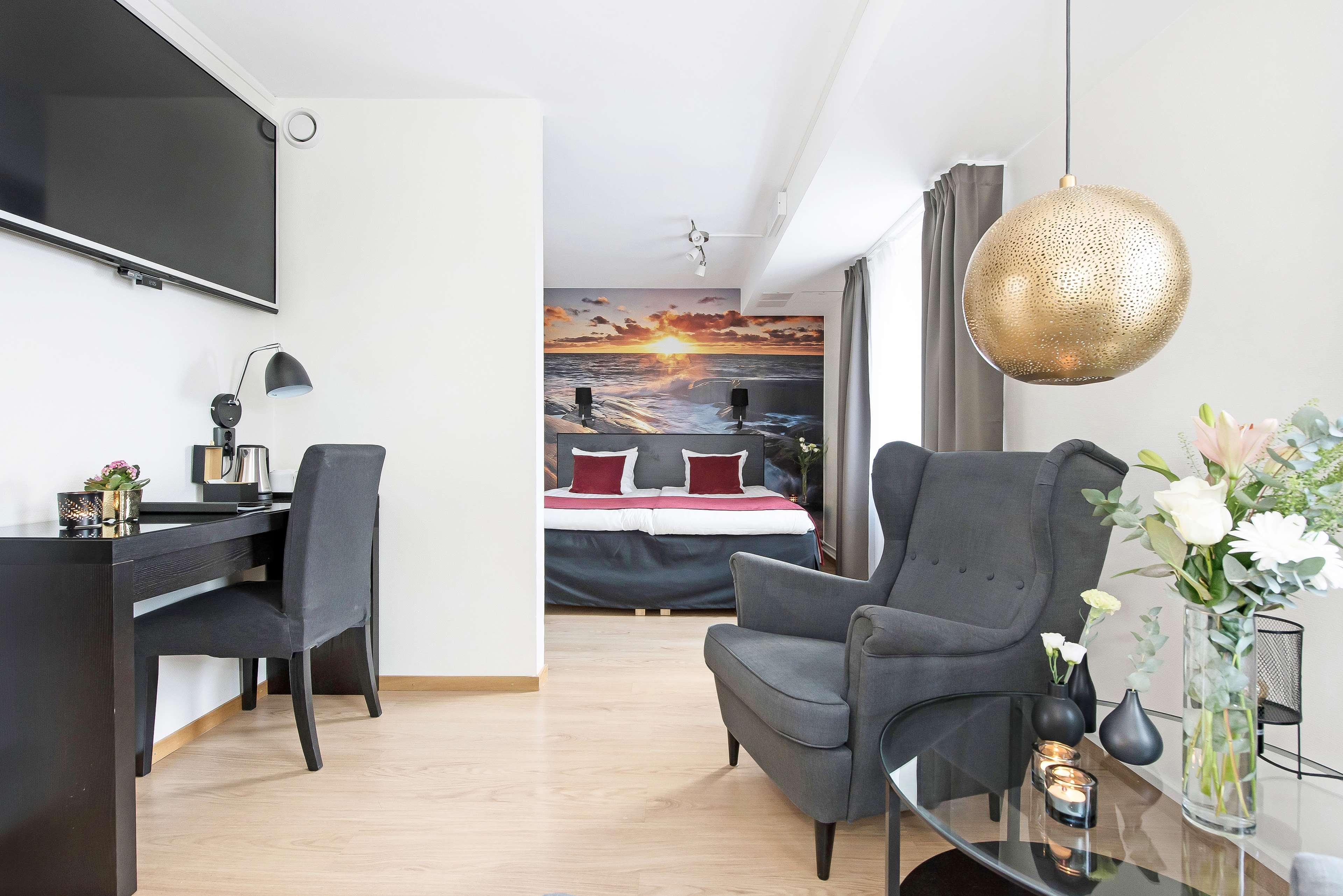 Best Western Hotel City Йевле Екстериор снимка