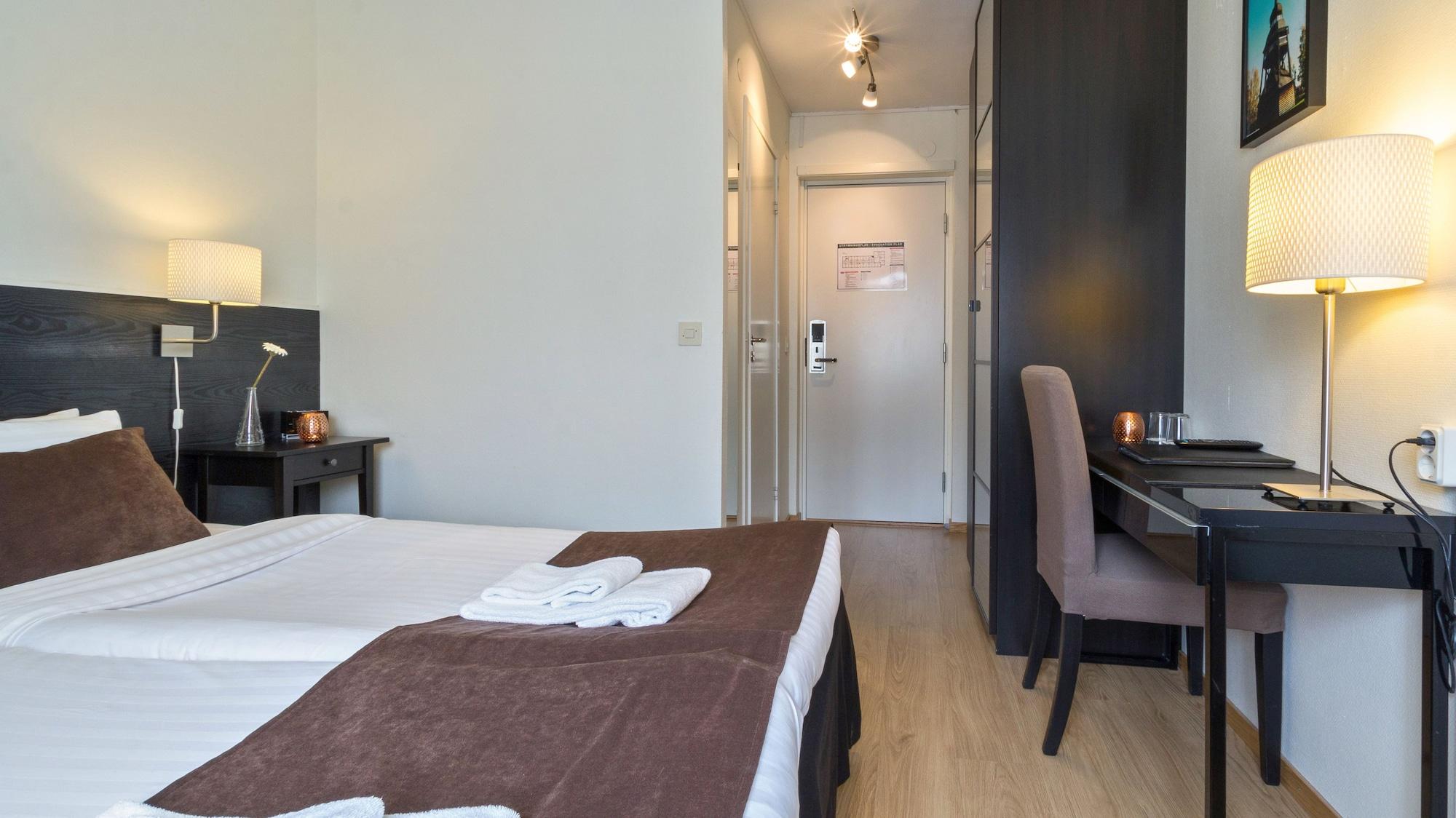 Best Western Hotel City Йевле Екстериор снимка