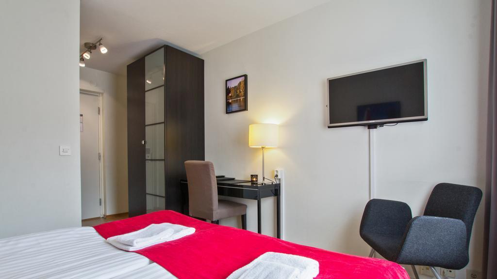 Best Western Hotel City Йевле Екстериор снимка