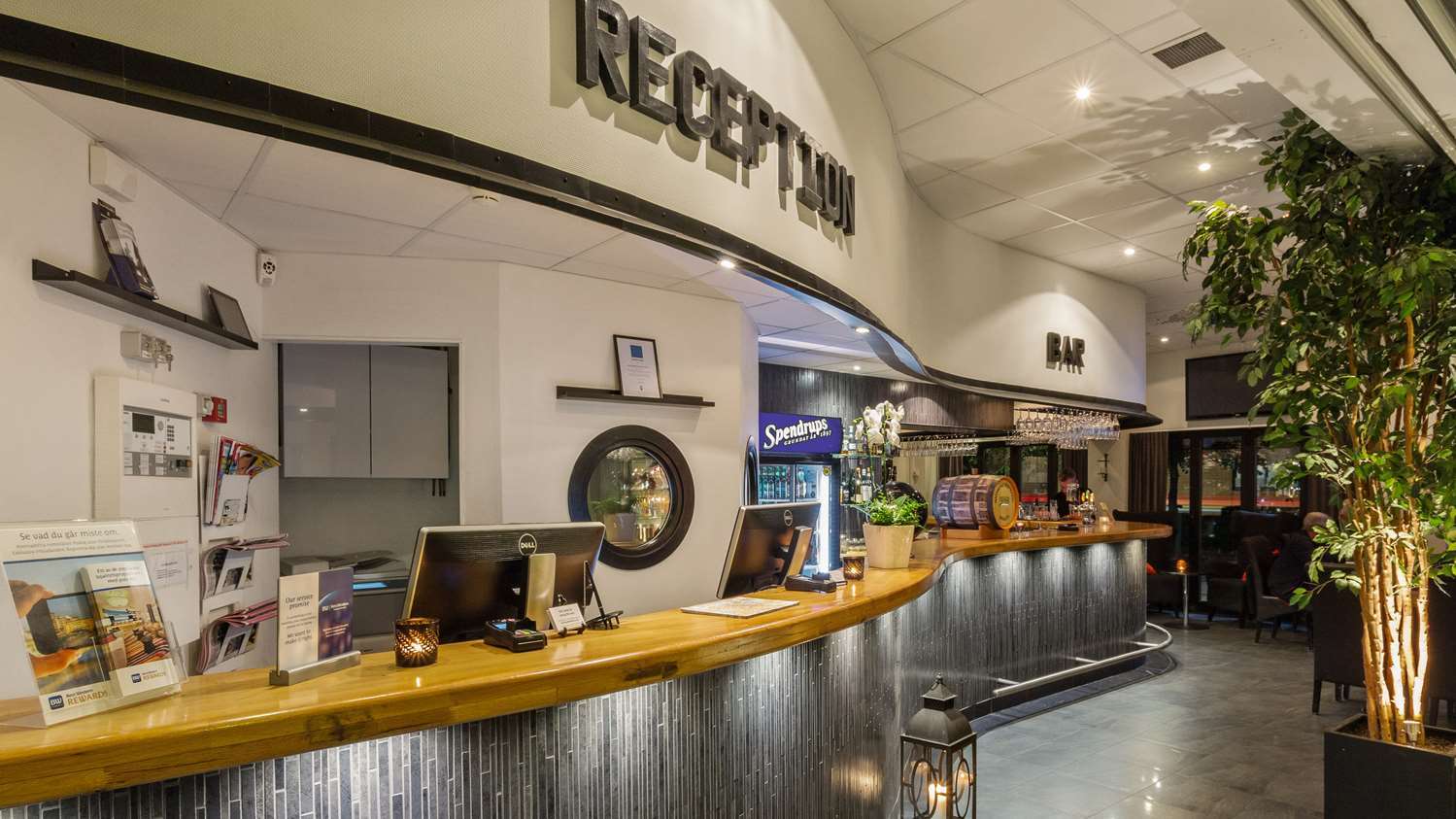 Best Western Hotel City Йевле Екстериор снимка